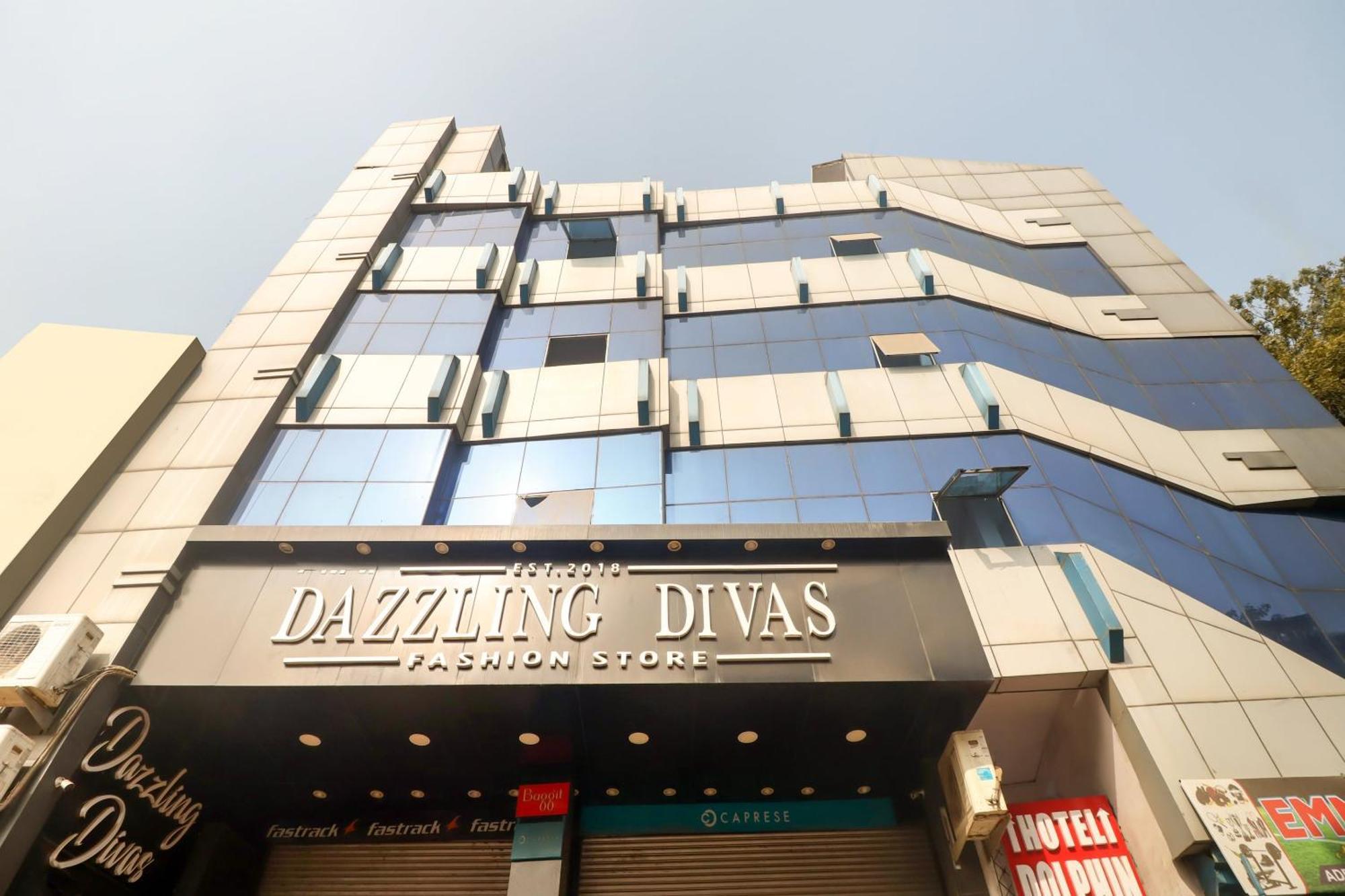 Super Collection O Dolphin Hotel Lucknow Exterior photo